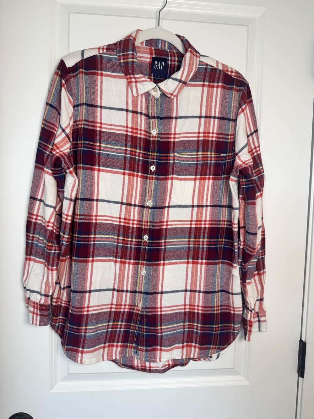 GAP Women’s 100% Cotton Red, White and Navy Plaid Button-Down Shirt